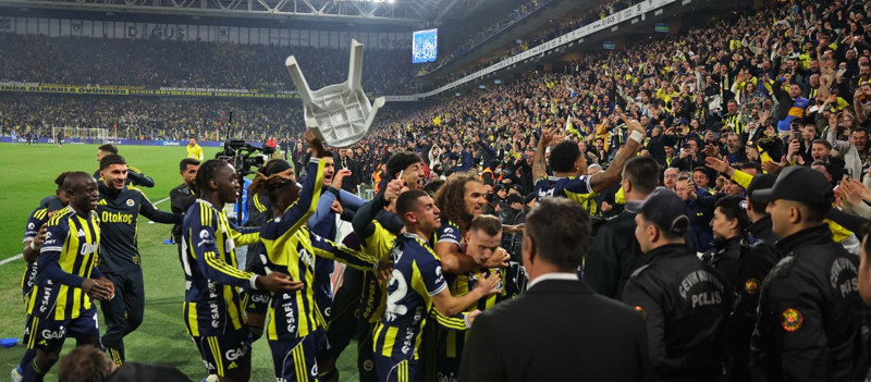 Fenerbahçe biletini kesmişti! Yıldız futbolcuya sürpriz talip - Resim: 2