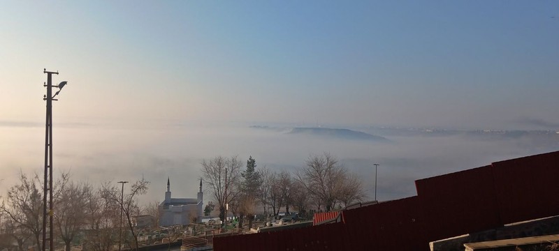 Diyarbakır'da sabah saatlerinde etkili oldu. UNESCO Kültür Mirası Listesi'nde yer alan bölge, gözden kayboldu - Resim: 5