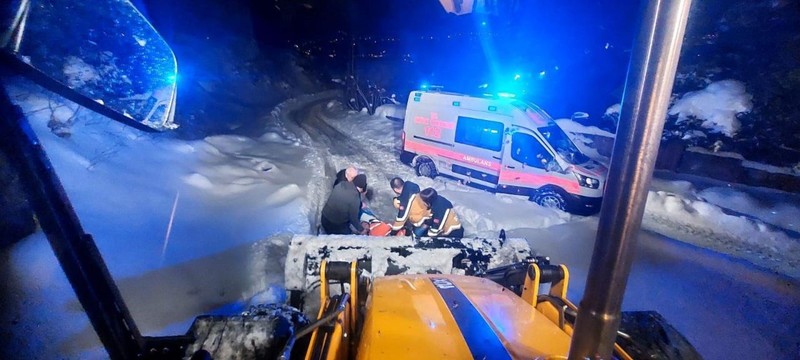 Türkiye'nin kırsal yol ağı en geniş ili olan Ordu'da, karla mücadele ekipleri gece gündüz çalıştı. 10 günde toplam 42 bin 826 kilometre yolu ulaşıma açtılar - Resim: 4