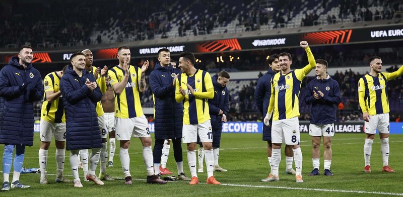 Mourinho’nun yüzünü kara çıkarmadı! Fenerbahçe’nin yıldızı Anderlecht maçının kahramanı oldu! İstatistiklerde zirveyi gördü - Resim: 4