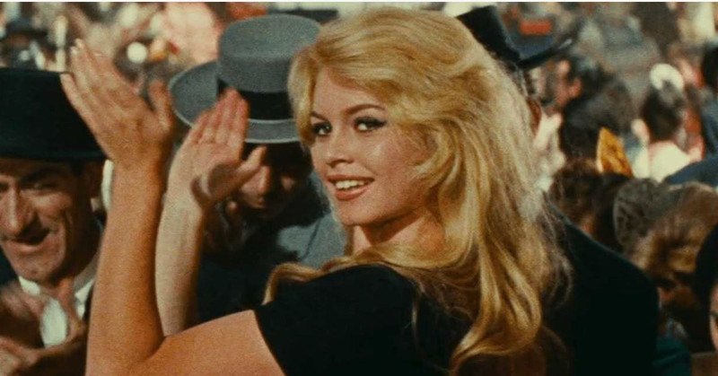 Sağlık sorunlarıyla mücadele ediyordu! Ünlü oyuncu yeniden hastaneye kaldırıldı - Resim: 1