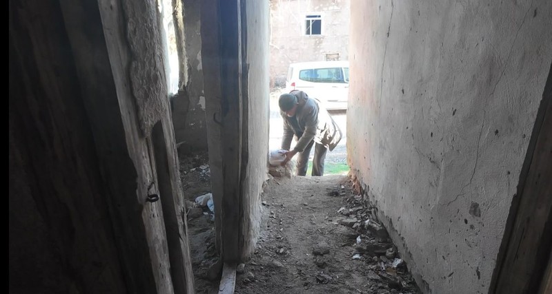 Isparta'nın 60 yıldan bu yana yana elinden 10.000'lerce koyun geçen çobanın yaşadığı yeri görünce gözlerine inanamadı - Resim: 7