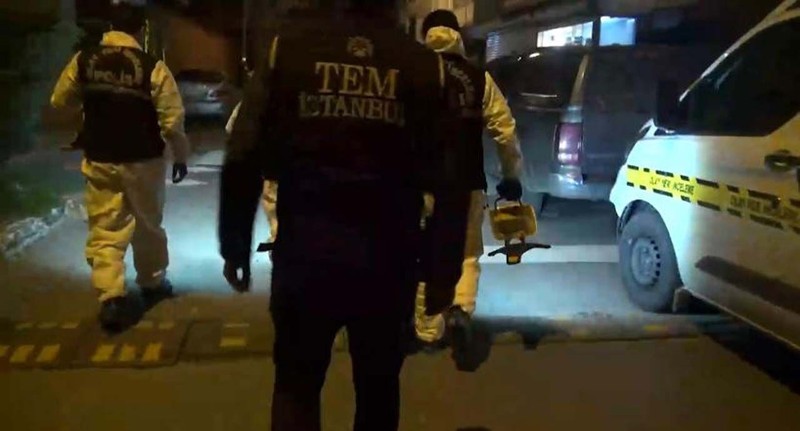 İstanbul'da fırına terör operasyonu! Şüpheli fırın dolabında yakalandı! Evinden patlayıcı çıktı - Resim: 6