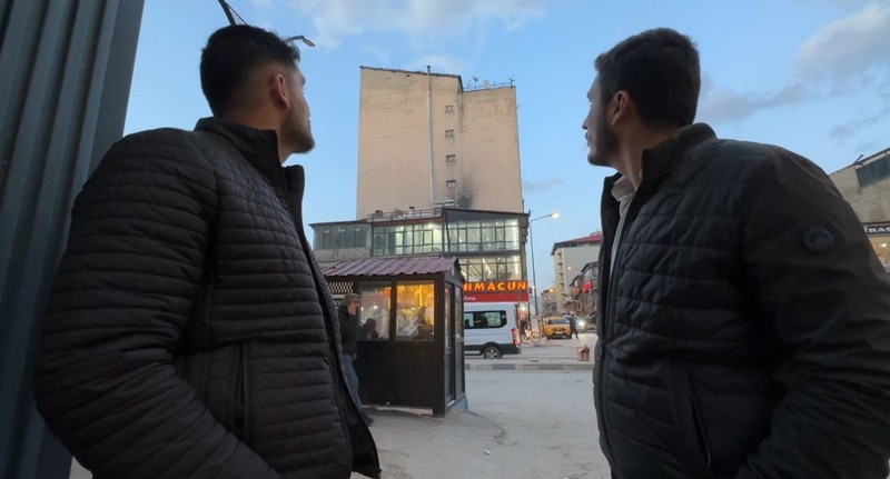 Hakkari üzerinden 1000'lercesi patır patır Türkiye'ye giriş yaptı... 1000'lerce o hayvandan sürü halinde gören vatandaşlar hemen kafasını o yöne çevirdi - Resim: 1