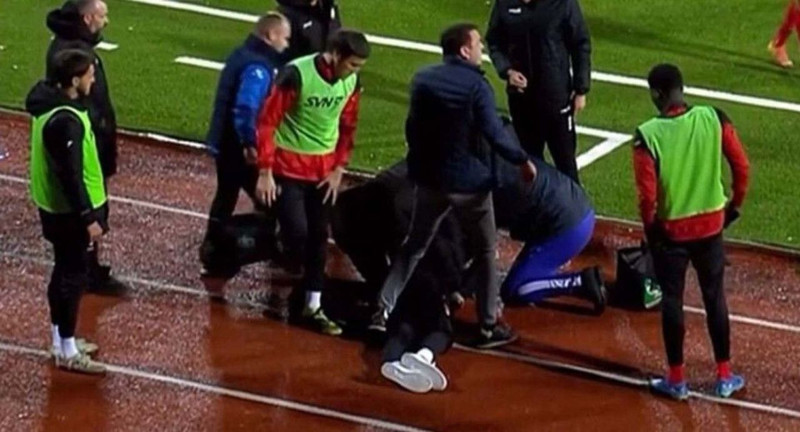 Sahada trajedi! Genç teknik direktör maçta kalp krizi sonucu hayatını kaybetti! Futbolcular gözyaşlarına boğuldu! - Resim: 3