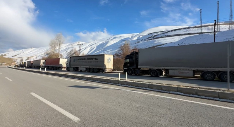 Türkiye-İran sınır kapısında 2 kilometrelik tır kuyruğu - Resim: 8