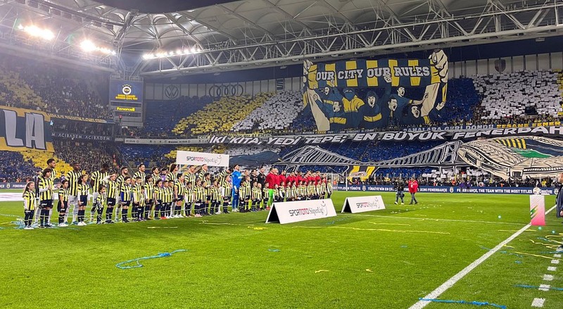 Fenerbahçe'den Galatasaray maçına özel koreografi şov! Verilen mesajlar dikkatlerden kaçmadı - Resim: 8