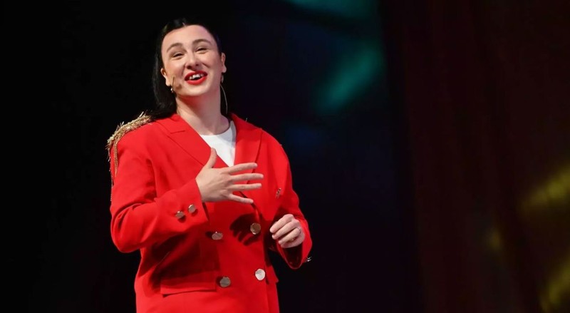 Ünlü komedyen Yasemin Sakallıoğlu kilo verdi! Zayıflama sırrı kahkahaya boğdu - Resim: 1