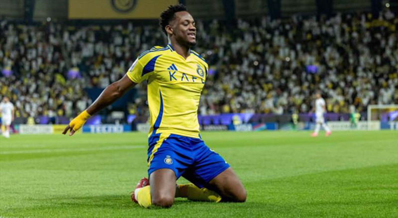 Fenerbahçe yılın transferini bitirmek üzere! 20 milyon euroyu masaya koydu! Yıldız futbolcu Evet derse İstanbul’a gelecek - Resim: 4