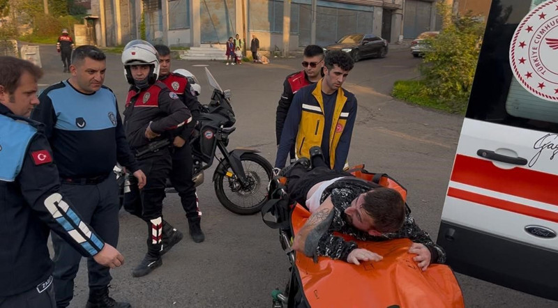 Sokak ortasında kabusu yaşadı! Kalça ve sırtından bıçakladılar: Nedeni ise pes dedirtti - Resim: 3