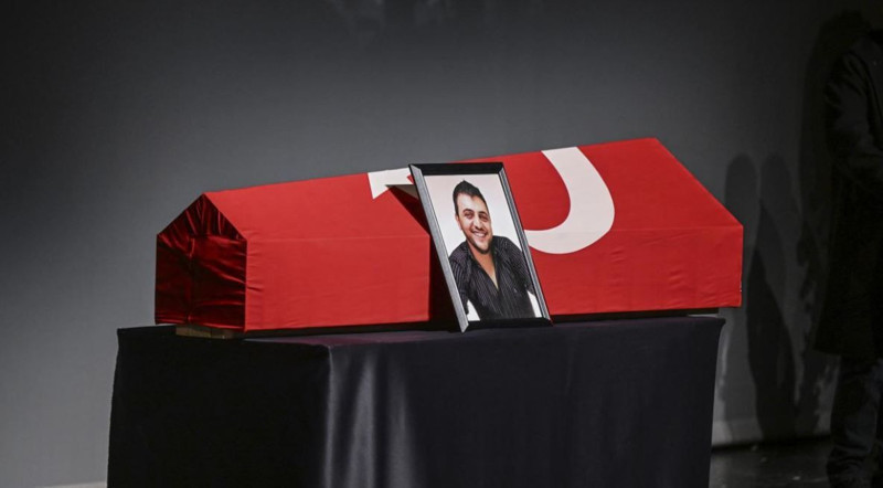 Vefatıyla sevenlerini yasa boğmuştu! Şinasi Yurtsever'in ağabeyinden yürek yakan anma - Resim: 3