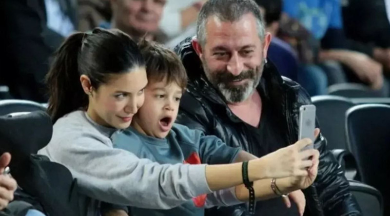 Cem Yılmaz'dan oğlu Kemal ile yeni poz! "Büyüdükçe babasına benziyor" - Resim: 2