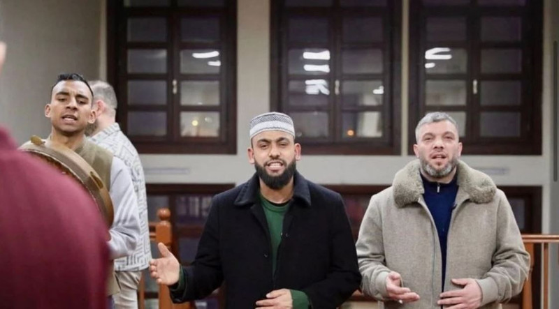 'Kabe’de Hacılar Hu Der Allah' ile tanınmıştı! Celal Karatüre yardım amaçlı iftara çağrıldı! İstediği ücret dudak uçuklattı - Resim: 5