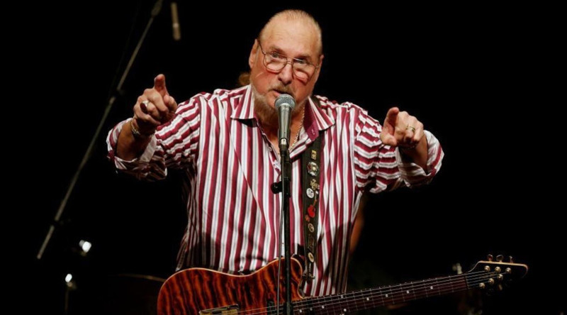 Dünyaca ünlü müzisyenden acı haber! 84 yaşında hayatını kaybetti - Resim: 1