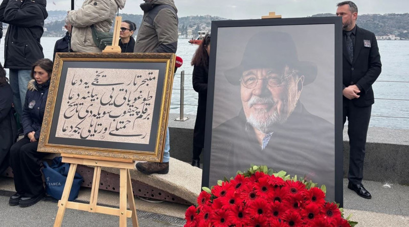 İlber Ortaylı'nın cenazesinde rezalet! Selfie yarışına girdiler - Resim: 3