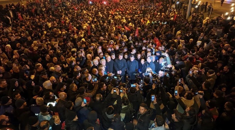 Büyük felaketin hüzünlü yıl dönümü: Hayatını kaybedenler için birçok şehirde anma törenleri gerçekleştirildi! - Resim: 11