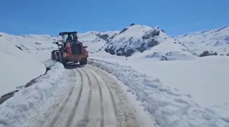 Şırnak'ta kar kalınlığı 25 santimetreyi geçti. Kentin her yerinden fırlayabilirler herkes önceden bilsin - Resim: 3