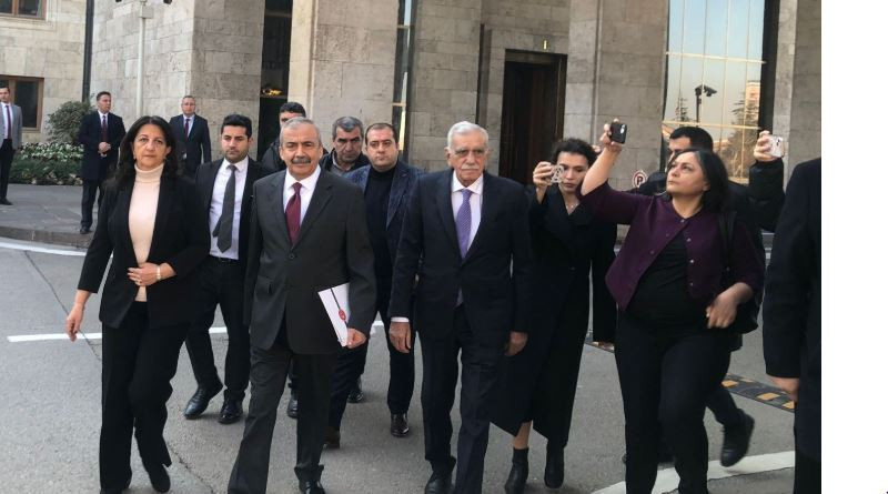 PKK Türkiye'den çekiliyor! Her şey o tokalaşmayla başladı! İşte süreçte yaşananlar - Resim : 3