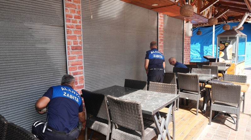 Alanya'da 50 000 gram hayvan ekiplerce ele geçirildi. Bize yedireceklerdi - Resim: 4