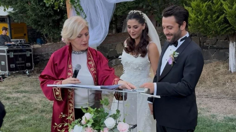 14 yıllık arkadaşıyla apar topar evlenmişti! Sitare Akbaş'tan hamilelik açıklaması geldi - Resim: 3