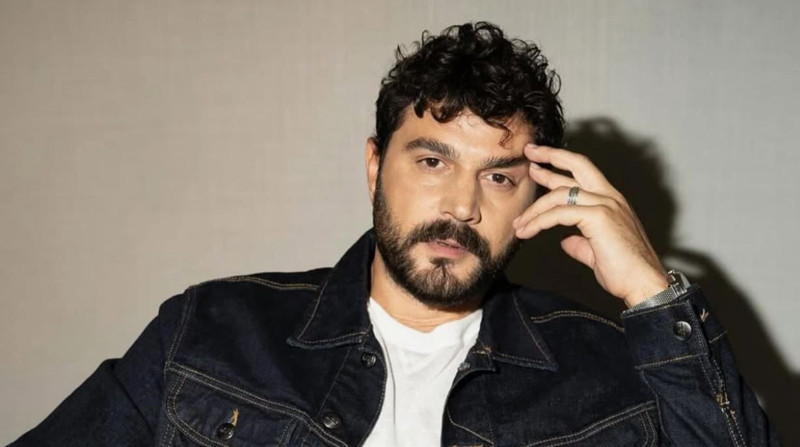 Burak Sevinç'ten şaşırtan özel hayat itirafı! "Çok rahat aşık olabiliyorum" - Resim: 1