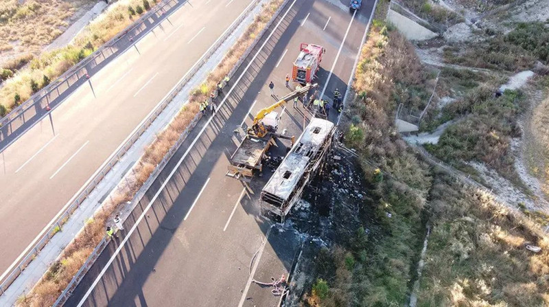 Denizli'deki kazada kahreden detay! Kargaşada kapıya sıkışıp can vermişler - Resim: 6