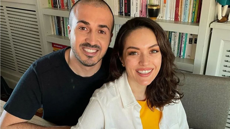 Bir dönem yedikleri içtikleri ayrı gitmiyordu! Enis Arıkan, eski dostu Ezgi Mola'nın boşanmasını yorumladı! - Resim: 3
