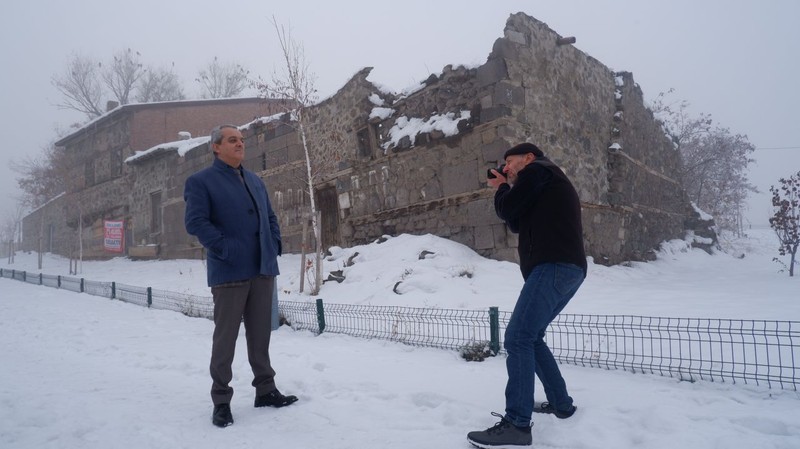 Erzurum'da 1980 yılında çektiği fotoğrafın peşine düştü. 44 yıl sonra aynı yerde aynı çocukla bir araya geldi - Resim: 4