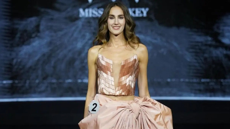 Şabaniye'ye benzetilmişti! 2024 Türkiye Güzeli İdil Bilgen, Miss World'de çeyrek finale kaldı - Resim: 3