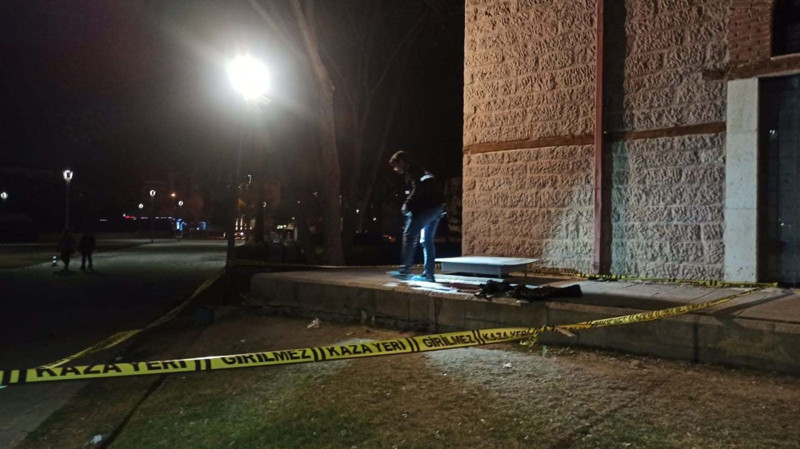 Bir hiç uğruna canından oldu! - Resim: 4