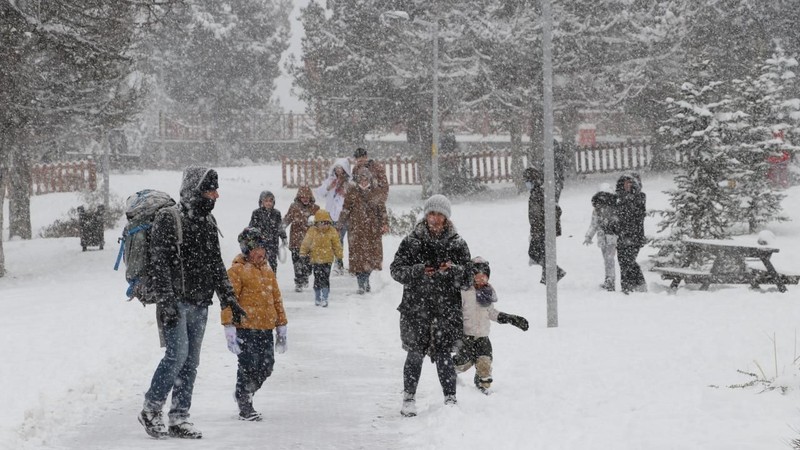 Eğitime kar engeli Hangi ilimizde okullar tatil edildi? - Resim: 2