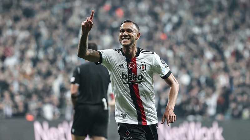 Onların farklı bir özelliği var! İşte Hem Fenerbahçe hem Beşiktaş forması giyen futbolcular - Resim: 11