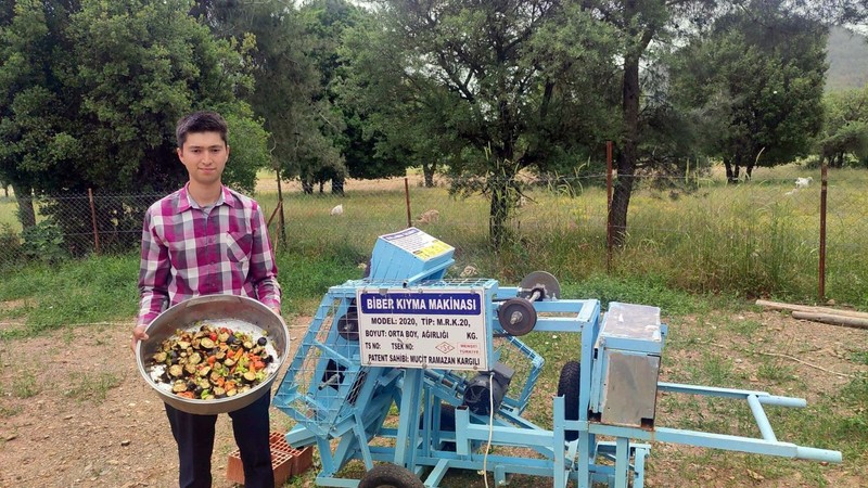 10 yaşından beri icat yapıyordu! Bu kez biber kıyma makinesi yaptı! Seri üretime geçerek halkımızın kullanımına sunacağım! - Resim: 14