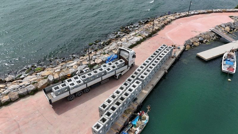 Betondan üretip Marmara Denizi'ne 100 tanesi tek tek bırakıp suya batırdılar. Bir amaçları var - Resim: 4