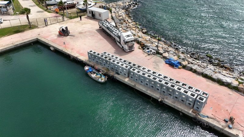 Betondan üretip Marmara Denizi'ne 100 tanesi tek tek bırakıp suya batırdılar. Bir amaçları var - Resim: 3
