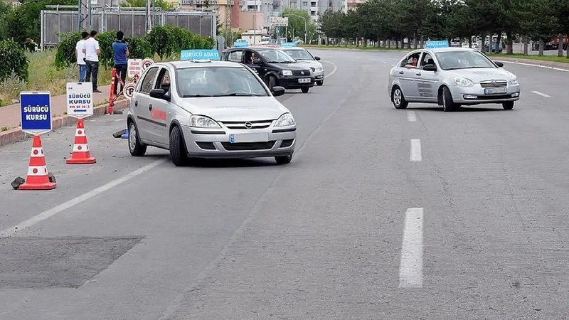Sürücü belgesi almak isteyenler dikkat! Bu tarihi kaçırmayın! Ehliyet almak daha zor olacak! - Resim: 4