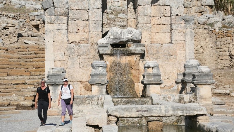 Perge'deki antik çeşmeden 1800 yıl sonra su akmaya başladı - Resim: 4