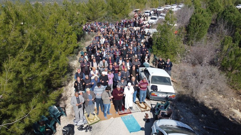 Çukurova'da 10'larca çiftçi bir araya geldi. Ellerini semaya açan çiftçiler, tek bir şey için dua etti - Resim: 4