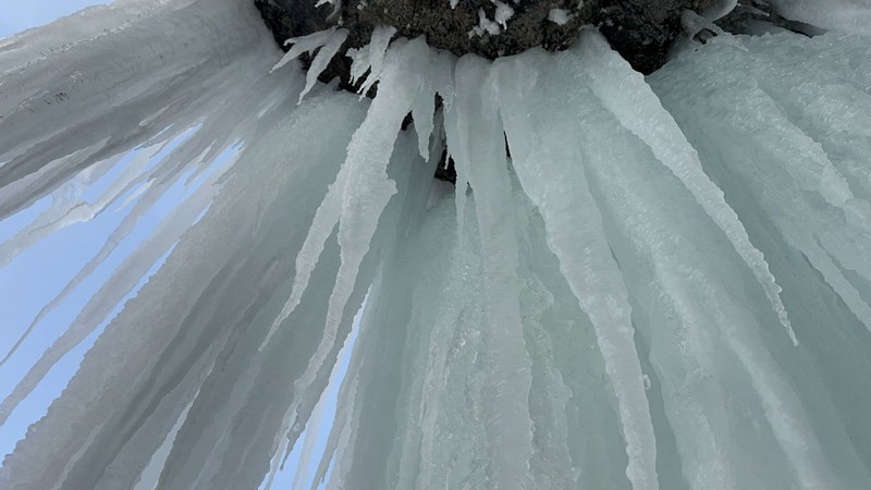 Ağrı'da -20 derece dondurucu soğuklardan sonra bir anda ortaya çıktı. Tam 15 metre uzunluğundaydı - Resim: 1