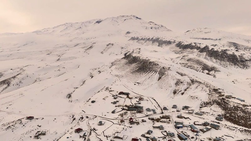 Bitlis'te sınırları içerisinde yer alan Türkiye'nin en yüksek rakımlı köyü havadan çekildi. Görenleri kendisine hayran bıraktı - Resim: 2