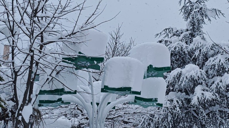 Artvin'de sabah başlayıp aralıksız devam etti. Kent merkezinde kar kalınlığı 1 metreye ulaştı - Resim: 7