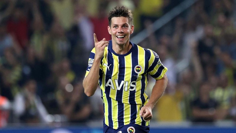 Fenerbahçe’ye kara haber! Kararlarını Ali Koç’a bildirdiler! İsmail Kartal’ın 1.8 milyon euroluk prensi geri dönüyor! - Resim: 7