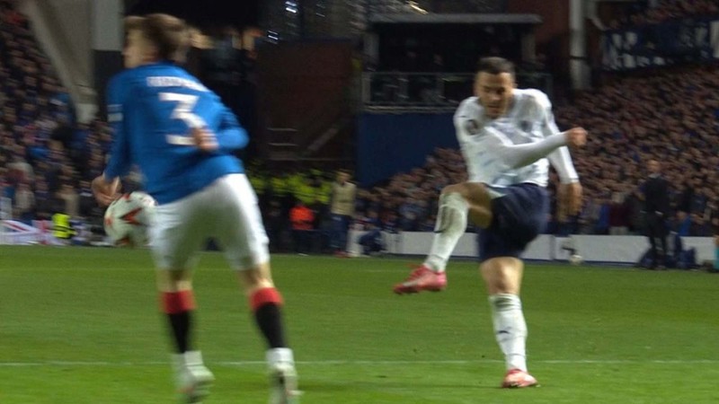 2. Ivan Bebek vakası! Norveç kasabı Fenerbahçe'yi, Rangers maçında katletti! 5 pozisyon taraftarları çıldırttı - Resim: 6