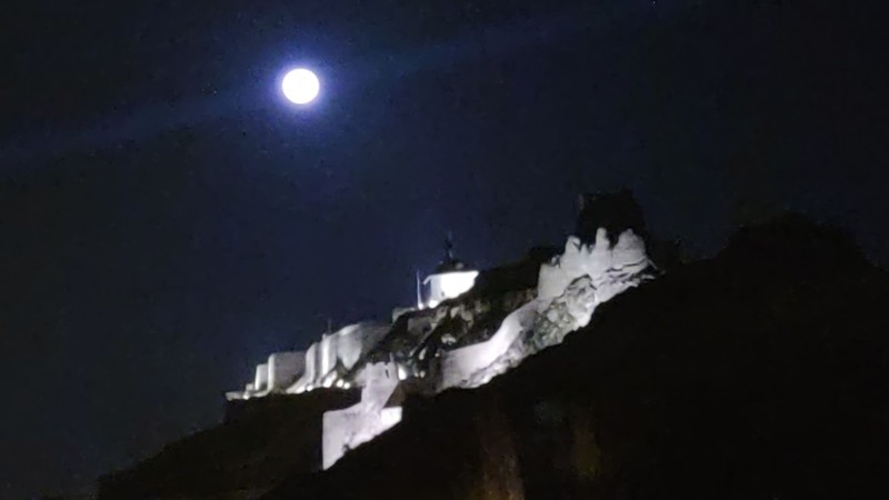 Van'da gece vakti kayda alındı. Tarih ile doğanın eşsiz buluşması büyüledi - Resim: 2