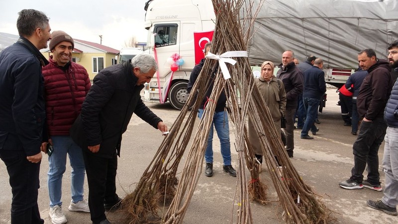 Van'da 640.000 tanesi dağıtıldı. Yakında 640.000 tanesi doğanın her tarafına dağılacak - Resim: 2