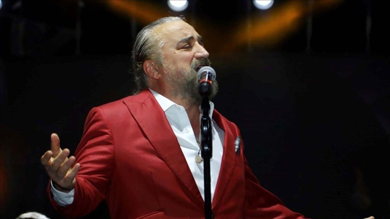 Ani ölümü herkesi üzdü! Volkan Konak için sanat dünyasından taziye mesajları! "Bayram acıya büründü" - Resim: 4