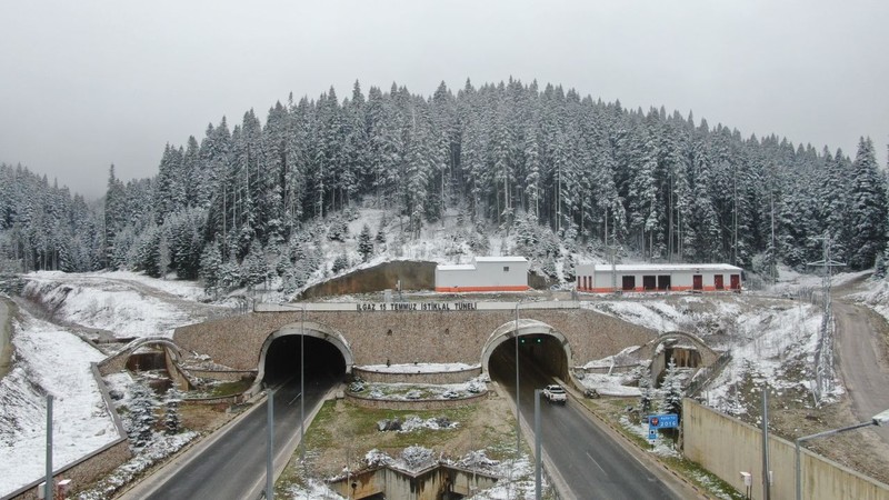 Meteoroloji'den gelen uyarının ardından Kastamonu'da etkili oldu. Ilgaz Dağı beyaz örtüyle kaplandı - Resim: 4