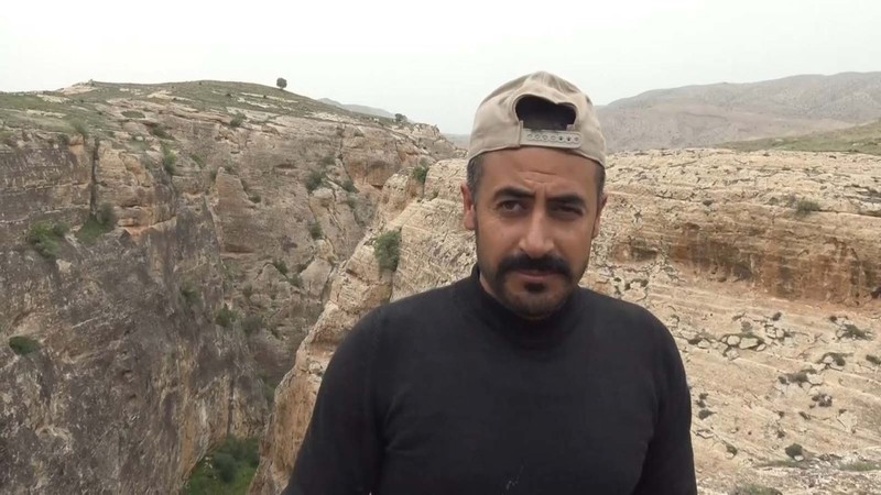 Batman'da doğada tam 400 metre aşağıya halatla indi... 400 metre indiği yerden aldığı şeye şaşıracaksınız - Resim: 2