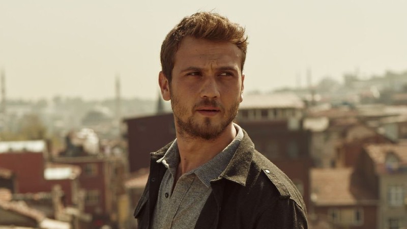 Sette kaza geçirip ayağını kırmıştı! Ameliyat olan Aras Bulut İynemli'nin son hali ortaya çıktı - Resim: 2