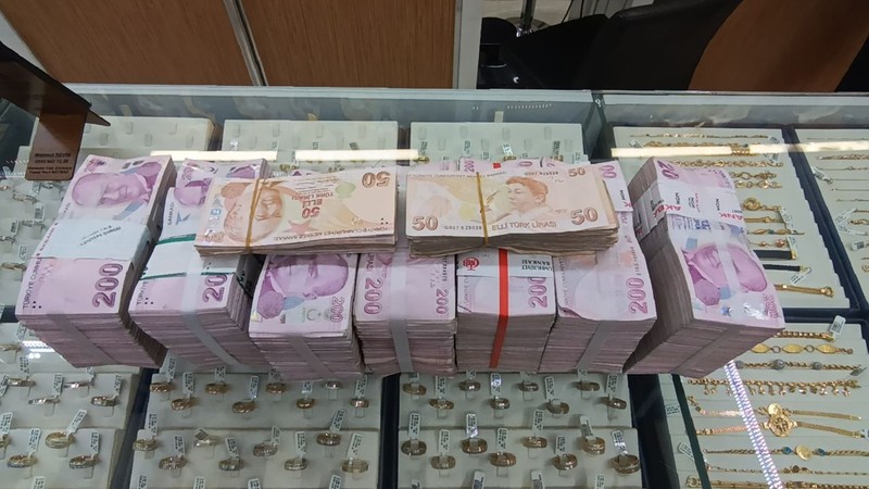 Gazze'deki zulme sessiz kalamadı! Evlilik mihri Gazzelilere umut oldu! - Resim: 2
